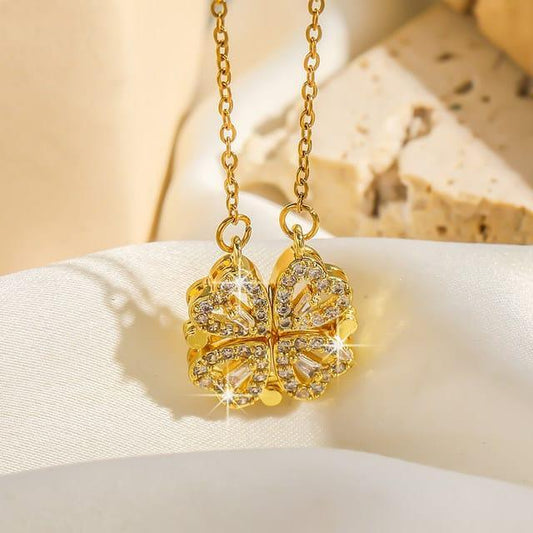 Magnetic four-leaf clover heart neckllace