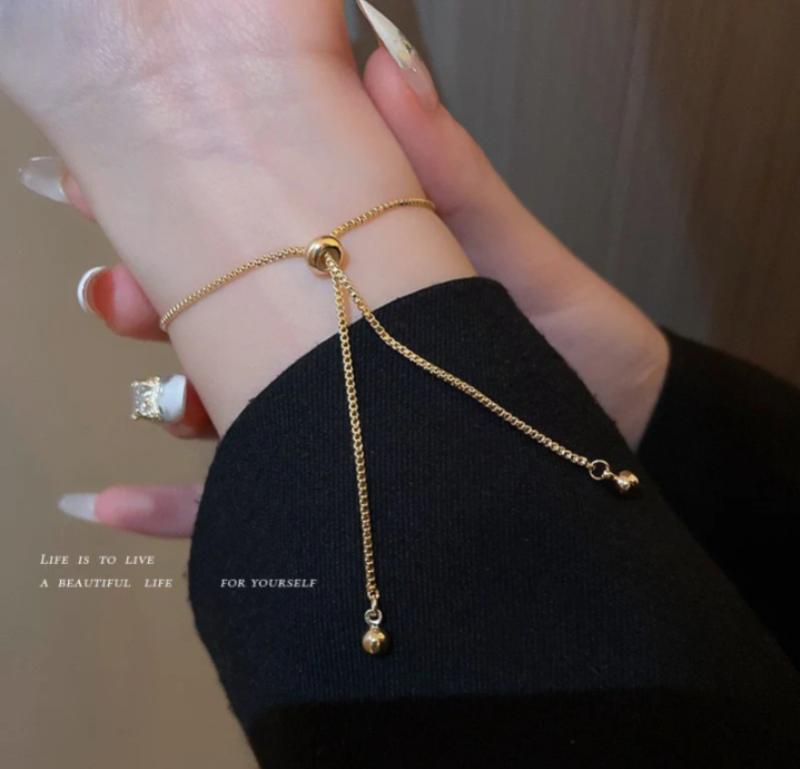 1 PCs gold plated flower charm bracelet