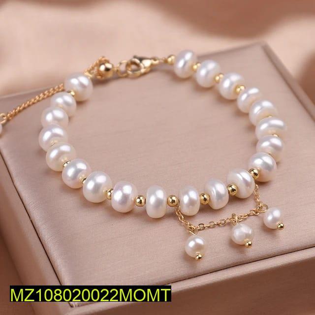 Elegant beaded gold plated pearl bracelet and necklace
