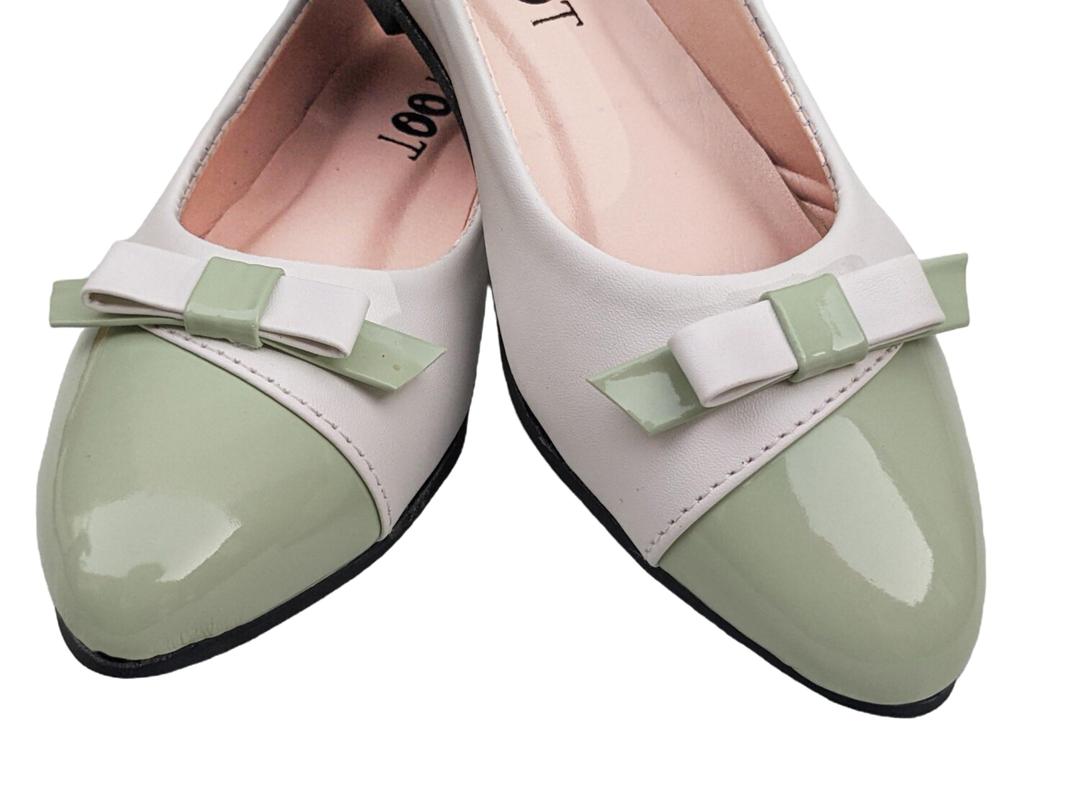 Easy Elegance pumps