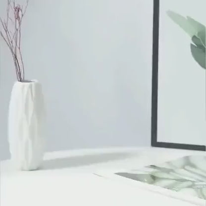 Isolated multicolor temperature water bottle for gym and outdoors