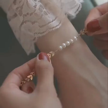 Leaf Pearl Gold Bracelet