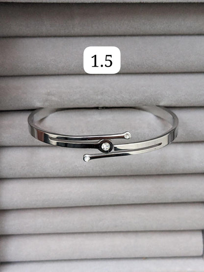 1 PCs silver plated rhinestone Kara bracelet