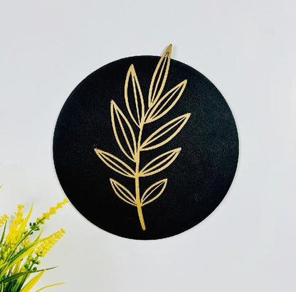 Flowers in round shaped frame wooden wall art