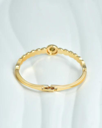 Heart shaped stone bracelet