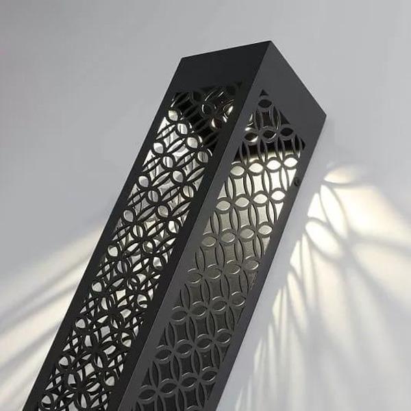 Wooden wall hanging lamp