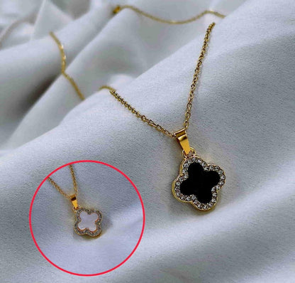 2 sides clover pendant