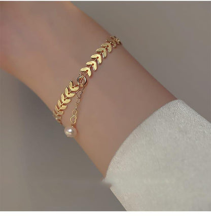 Leaf Pearl Gold Bracelet