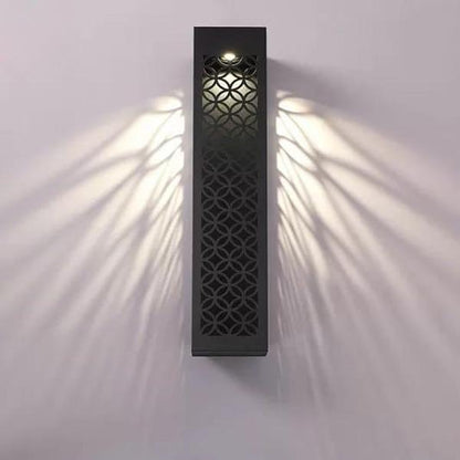 Wooden wall hanging lamp