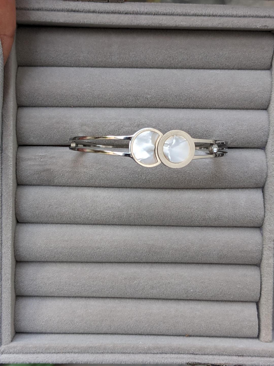 1 PCs silver plated rhinestone Kara bracelet