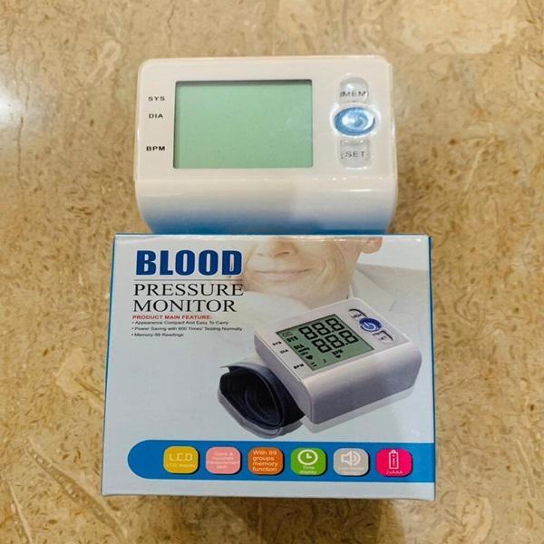Blood pressure monitor