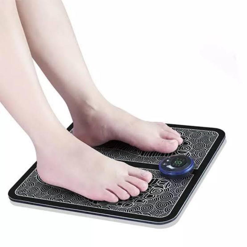 Portable foot massager mat
