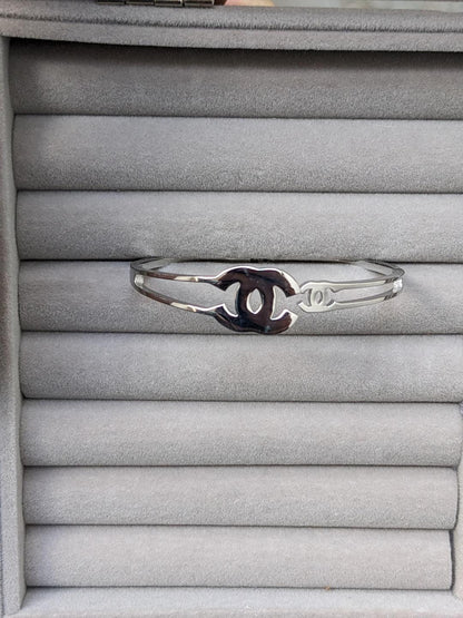 1 PCs silver plated rhinestone Kara bracelet